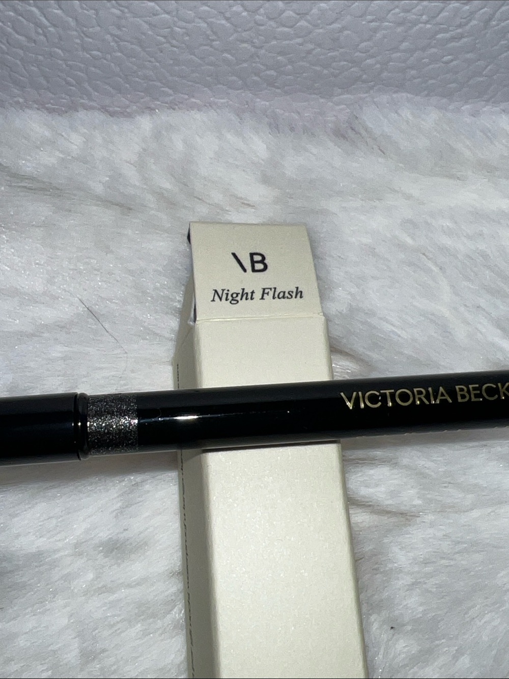 Victoria Beckham Satin Kajal Jewel Liner - Night Flash - Picture 2 of 2